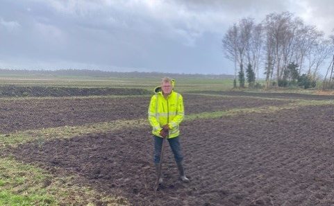 Folkert uit Klazienaveen plant 700 bomen dankzij bosjesproject